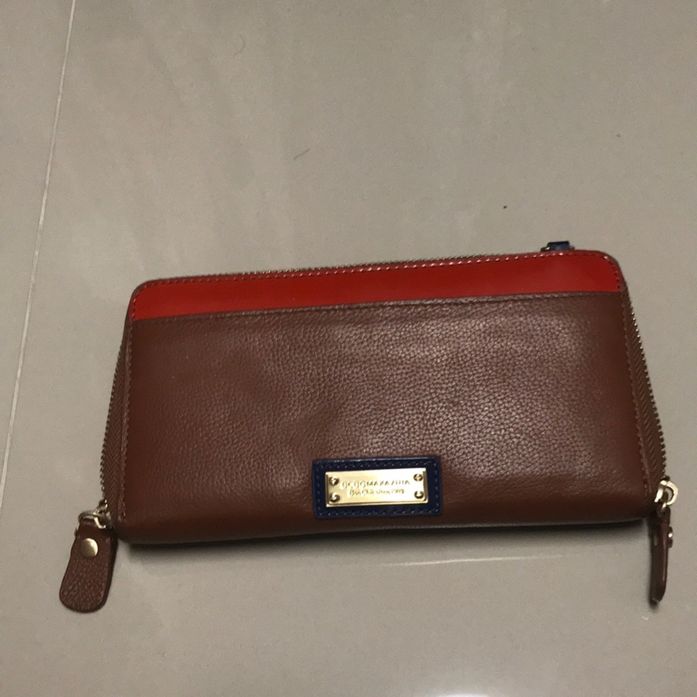 Wallet - image 1